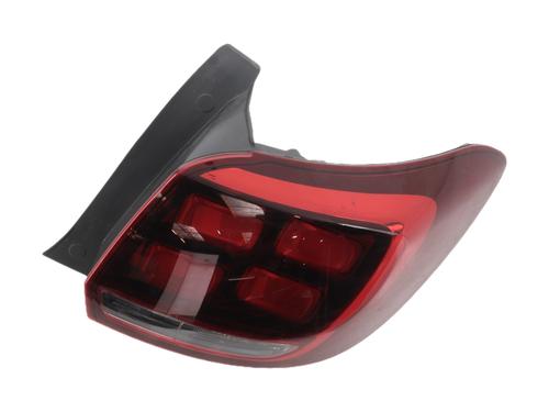 right-taillight-dacia-sandero-ii-2012-37228888 main image