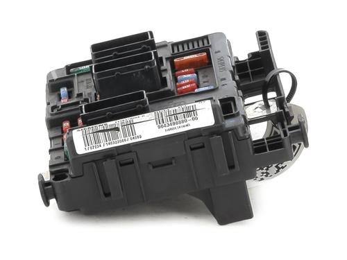 Używane Skrzynka bezpieczników CITROËN C5 I (DC_) 2.0 HDi (DCRHZB, DCRHZE) (109 hp) 27913018