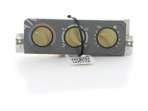 Used Climate control Climate control 37228602 37228602