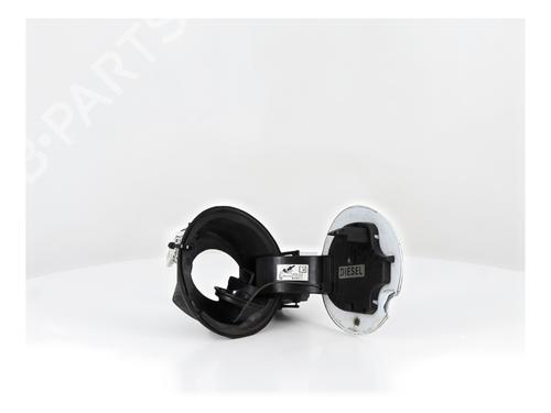 fuel-flap-renault-clio-iv-bh_-2012-2013-2014-2015-2016-2017-2018-2019-2020-2021-36548848 main image