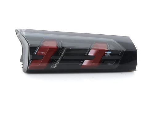 Used Left tailgate light PEUGEOT 2008 II (UD_, US_, UY_, UJ_, UR_, UC_) 1.2 PureTech 130 (USHNS, URHNS) (130 hp) 31607127