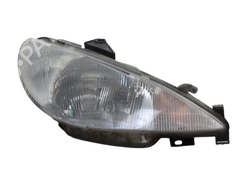 Used Right headlight PEUGEOT 206 Hatchback (2A/C) 1.4 i (75 hp) 30093889
