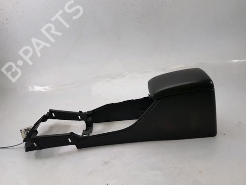 Used Armrest / Center console SUBARU IMPREZA Saloon (GD) 2.5 i WRX AWD (GDG) (230 hp) 27915235