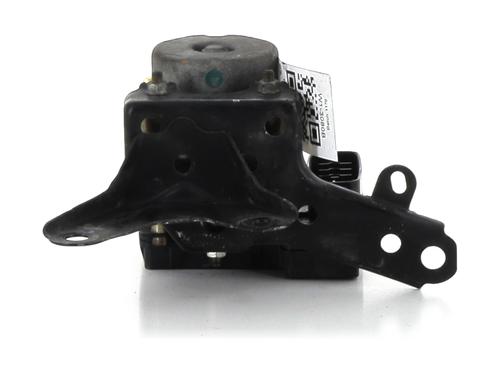 Used ABS pump TOYOTA YARIS (_P1_) 1.5 (NCP13_, NCP13R) (106 hp) 31607390