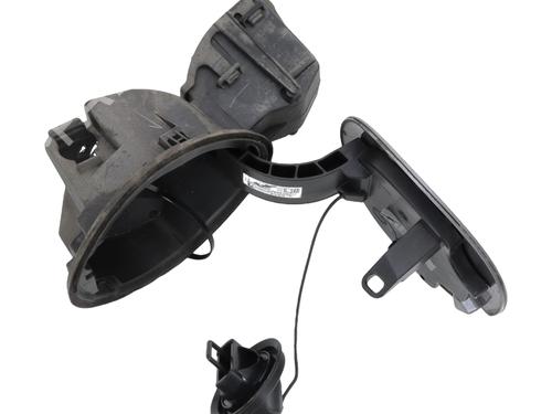 Fuel flap RENAULT CLIO IV (BH_) 1.5 dCi 90 | BP28720376C131 
