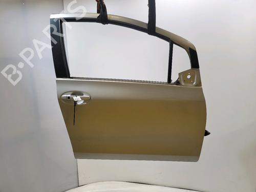 Used Right front door TOYOTA YARIS (_P9_) 1.3 VVT-i (SCP90_, SCP90R) (87 hp) 29197886