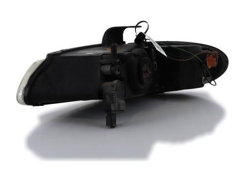 Right headlight CHRYSLER VOYAGER / GRAND VOYAGER III (GS_, NS_) 2.5 TD | BP31121852C29