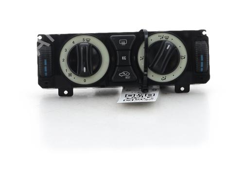 Used Climate control Climate control 39259318 39259318