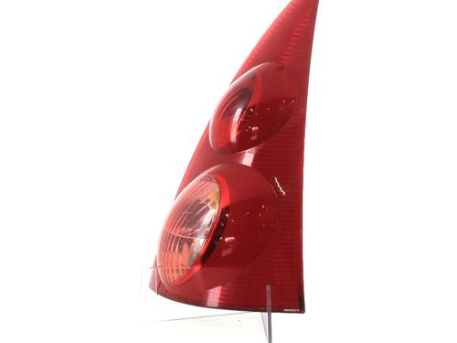 Right taillight PEUGEOT 107 (PM_, PN_) 1.0 | BP26489782C35 