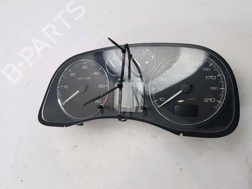 Used Instrument cluster PEUGEOT 307 (3A/C) 1.6 HDi (90 hp) 13673275
