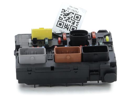 Used Fuse box Fuse box PEUGEOT 207 (WA_, WC_) 1.6 HDi (90 hp) 34001047 34001047
