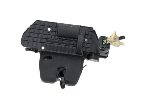 Used Tailgate lock PEUGEOT 208 I (CA_, CC_) 1.5 BlueHDI 100 (102 hp) 32848402