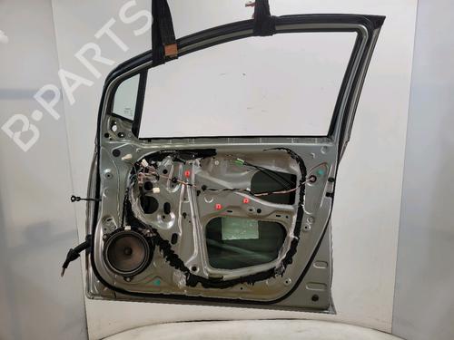 Right front door TOYOTA YARIS (_P9_) 1.4 D-4D (NLP90_, NLP90R) | BP32378993C3