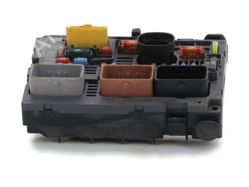 Zekeringkast CITROËN C4 I (LC_) 1.6 HDi (90 hp) 29346265