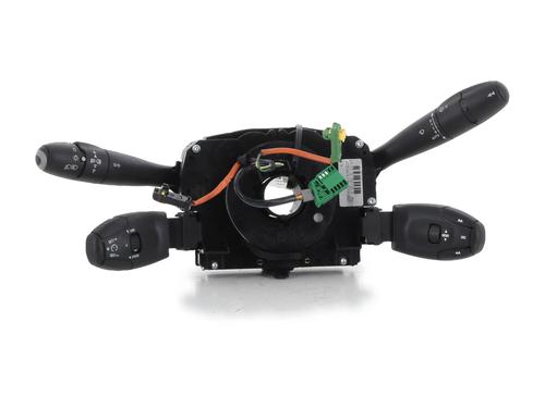 switch-peugeot-407-coupe-6c_-2005-31938379 main image