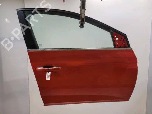 Used Right front door RENAULT MEGANE IV Hatchback (B9A/M/N_) 1.6 dCi 130 (B9A4) (130 hp) 28366276