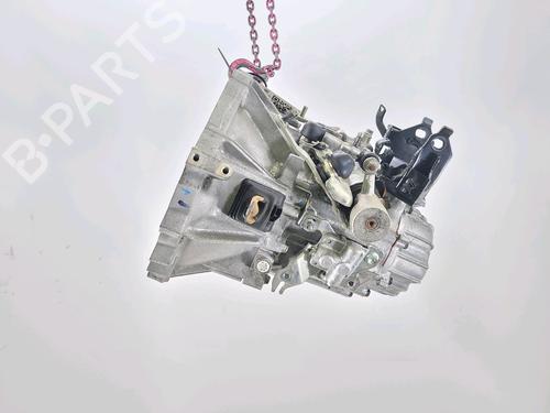 Used Gearbox TOYOTA YARIS (_P9_) 1.4 D-4D (NLP90_, NLP90R) (90 hp) 30190248