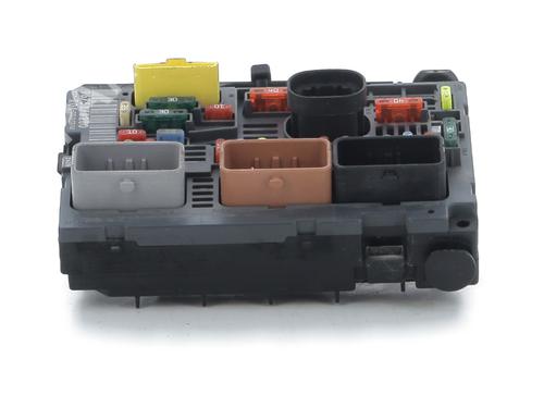 Used Fuse box PEUGEOT PARTNER Tepee 1.6 HDi 90 (92 hp) 32006456