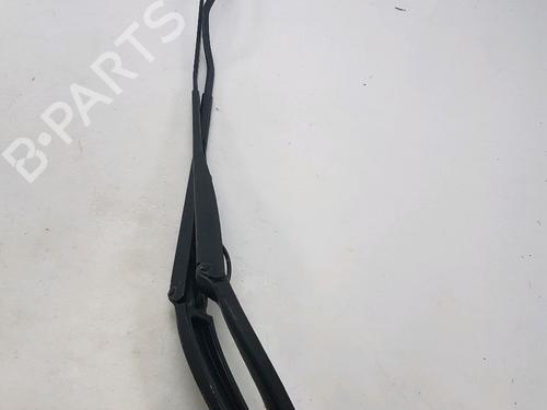Used Front windshield wiper arm RENAULT MEGANE II Saloon (LM0/1_) 1.5 dCi (LM1E) (106 hp) 27900635