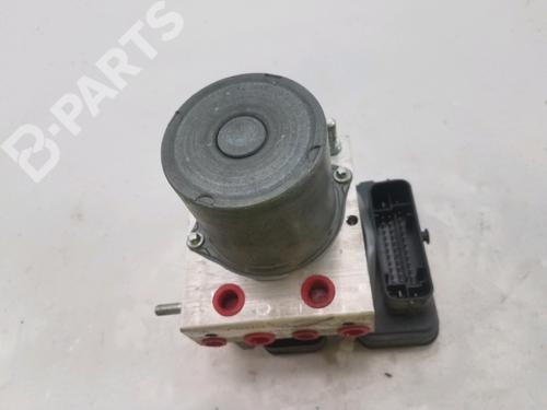 Used ABS pump RENAULT CLIO V (B7_) 1.5 Blue dCi 85 (B7AG) (86 hp) 10483428