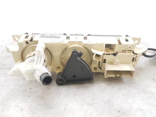 AC Styreenhet / Manøvreringsenhet FORD FOCUS C-MAX (DM2) 2.0 TDCi | BP11972630I5 