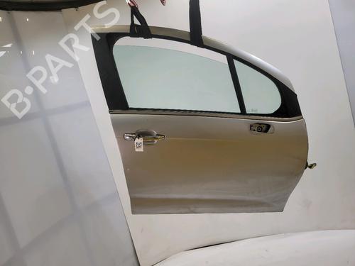 Used Right front door Right front door 37681072 37681072