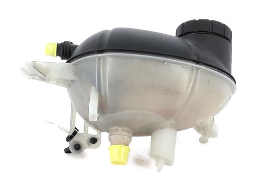 Used Expansion tank MERCEDES-BENZ C-CLASS (W205) C 250 BlueTEC / d (205.008, 205.006) (204 hp) 25481358