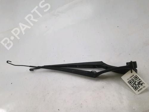 Used Front windshield wiper arm KIA CEE'D Hatchback (ED) 1.6 CRDi 115 (115 hp) 27900604
