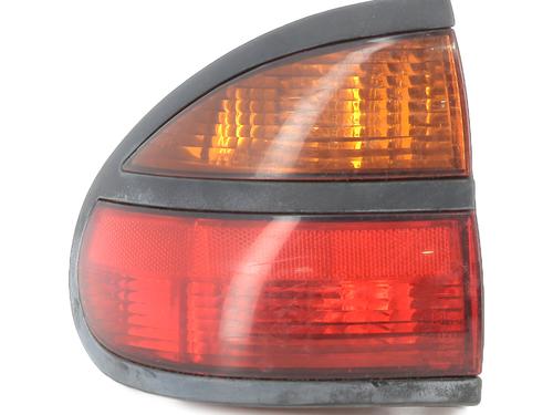 Used Left taillight RENAULT LAGUNA I (B56_, 556_) [1993-2002]  26609052