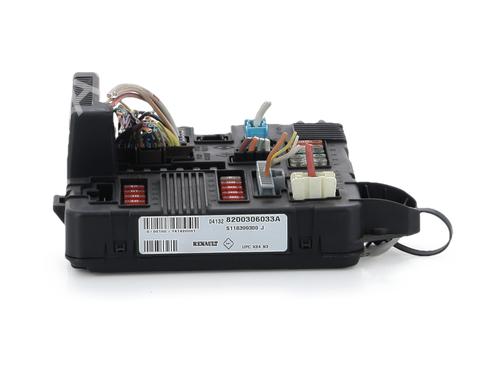 Used Fuse box Fuse box RENAULT MEGANE II (BM0/1_, CM0/1_) 1.6 16V (BM0C, CM0C) (113 hp) 40171963 40171963