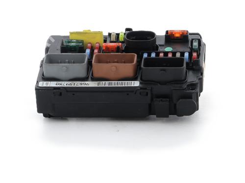 Used Fuse box Fuse box 37751932 37751932