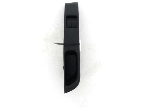 Used Left front window switch NISSAN MICRA III (K12) 1.5 dCi (86 hp) 17379599