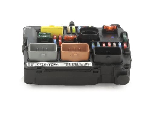Used Fuse box Fuse box 37599312 37599312