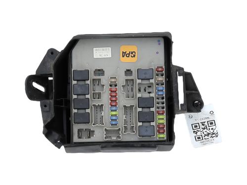 Fuse box RENAULT CLIO III (BR0/1, CR0/1) 1.5 dCi (BR17, CR17) | BP29964283E1