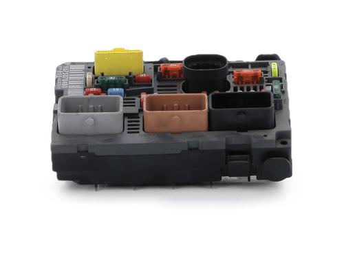 Used Fuse box Fuse box CITROËN BERLINGO MULTISPACE (B9) 1.6 HDi 110 (112 hp) 39704756 39704756