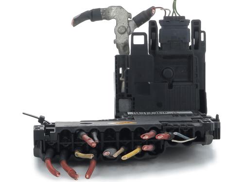 electronic-module-citroen-c4-ii-nc_-2009-32770020 main image
