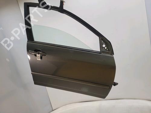 Dør høyre foran TOYOTA COROLLA (_E12_) 1.4 D (NDE120_, NDE120R) (90 hp) 30799484