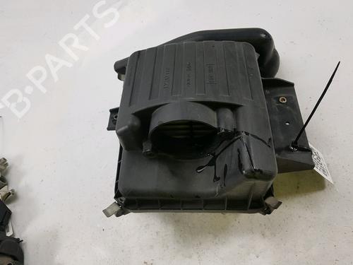 Used Air filter box SUZUKI GRAND VITARA I (FT, HT) 2.0 HDI 110 4x4 (SQ420D, TD82V) (109 hp) 23557279