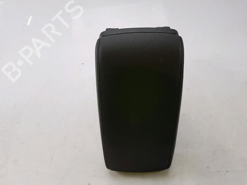 Used Armrest / Center console SUZUKI SX4 S-Cross (JY) 1.4 T AllGrip (AKK414) (140 hp) 27915246
