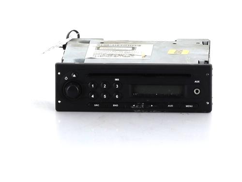 Used Radio Radio RENAULT TWINGO II (CN0_) 1.2 16V (CN04, CN0B) (75 hp) 33300322 33300322