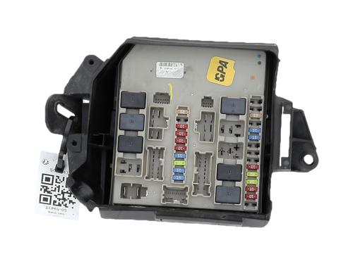 Fuse box RENAULT CLIO III (BR0/1, CR0/1) 1.2 16V (BR02, BR0J, BR11, CR02, CR0J, CR11) | BP38031072E1 - Image 2