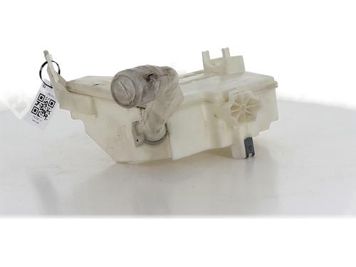 Windscreen washer tank PEUGEOT 407 (6D_) 2.0 HDi 135 (6DRHRH, 6DRHRE, 6DRHRG, 6DRHRJ) | BP24708842C113