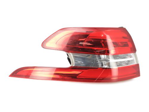 Used Left taillight PEUGEOT 308 SW II (LC_, LJ_, LR_, LX_, L4_) 1.2 THP 130 (131 hp) 26727597