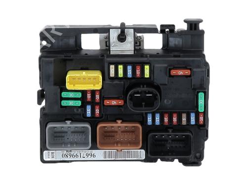 Fuse box CITROËN C3 II (SC_) 1.2 VTi 82 | BP29930624E1