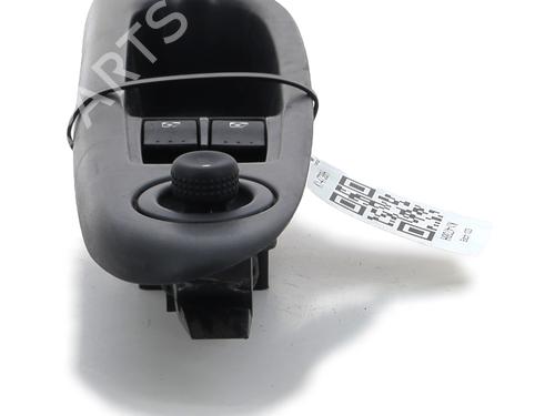 Left front window switch RENAULT CLIO II (BB_, CB_)  | BP28137666I27 