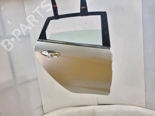 Dør højre bagtil Dør højre bagtil FORD FIESTA VI (CB1, CCN) 1.4 TDCi (68 hp) 34389357 34389357