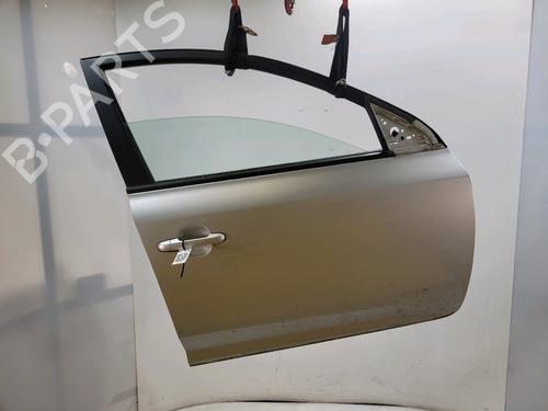 Used Right front door KIA CEE'D Hatchback (ED) 1.6 CRDi 90 (90 hp) 32159126