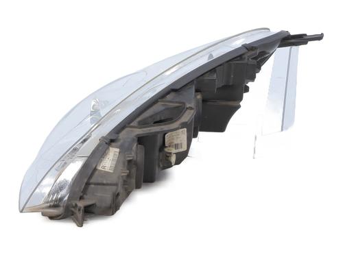 Used Right headlight PEUGEOT 407 (6D_) 2.0 HDi 135 (6DRHRH, 6DRHRE, 6DRHRG, 6DRHRJ) (136 hp) 27603198