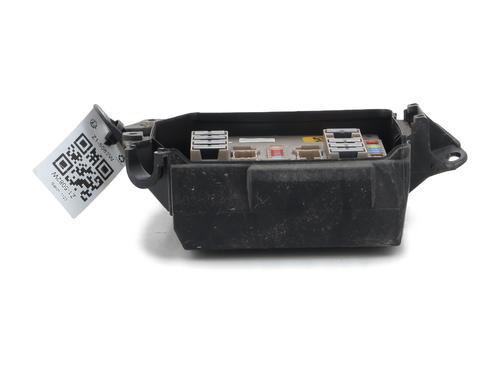 Used Fuse box RENAULT CLIO III (BR0/1, CR0/1) 1.2 16V (BR02, BR0J, BR11, CR02, CR0J, CR11) (75 hp) 30693498