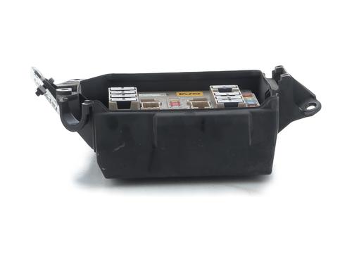 Used Fuse box RENAULT CLIO III (BR0/1, CR0/1) 1.5 dCi (BR17, CR17) (86 hp) 31876399